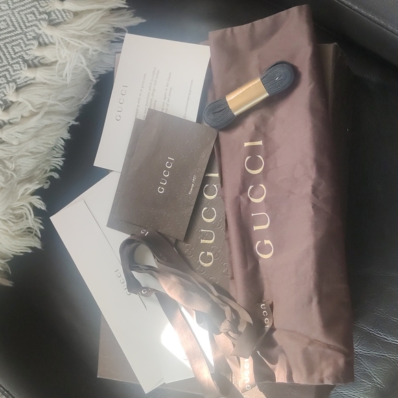 GUCCI || Leather Hightop Sneakers - Unisex - Picture 3 of 7